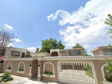 CASA EN VENTA EN COMETAS, COLONIA CONTRY, MONTERREY NUEVO LEON