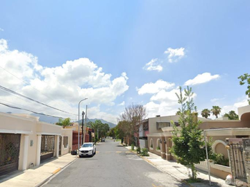 CASA EN VENTA EN COMETAS, COLONIA CONTRY, MONTERREY NUEVO LEON