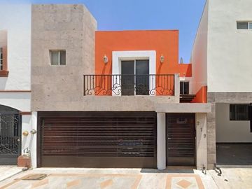 CASA EN VENTA EN COL. CUMBRES ELITE 4TO SECCTOR, MONTERREY.