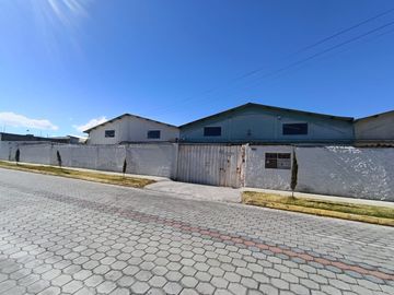 Galpón/Bodega en Renta - Calderón