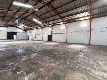 Galpón/Bodega en Renta - Calderón