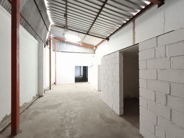 Galpón/Bodega en Renta - Calderón