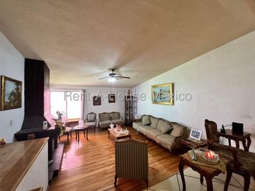 Alamos 2a Sec. Casa en Venta, Precio Competitivo, Lista para disfrutar o renovar, Una sola planta, 3 rec. Alberca, Amplios jardines