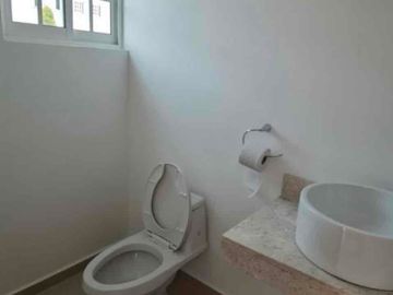 CASA EN RENTA EN RESIDENCIAL CASANTICA LERMA