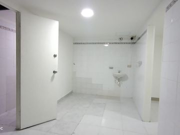 Arriendo Local Comercial Laureles