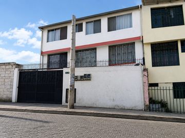 Venta Casa Rentera - San Antonio De Pichincha