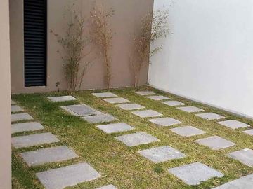 CUMBRES DEL LAGO JURIQUILLA, EXCELENTE CASA EN RENTA EN PROVADA AMENIDADES 3 RECÁMARAS, JARDÍN, CUARTO DE SERVICIO