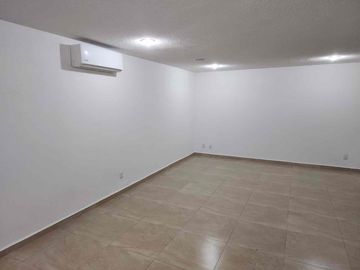 CUMBRES DEL LAGO JURIQUILLA, EXCELENTE CASA EN RENTA EN PROVADA AMENIDADES 3 RECÁMARAS, JARDÍN, CUARTO DE SERVICIO