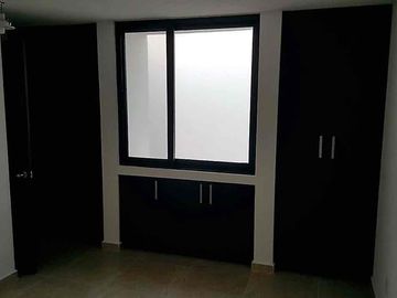 CUMBRES DEL LAGO JURIQUILLA, EXCELENTE CASA EN RENTA EN PROVADA AMENIDADES 3 RECÁMARAS, JARDÍN, CUARTO DE SERVICIO
