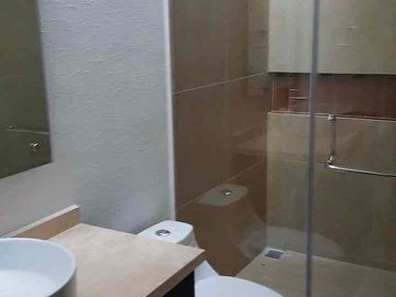 CUMBRES DEL LAGO JURIQUILLA, EXCELENTE CASA EN RENTA EN PROVADA AMENIDADES 3 RECÁMARAS, JARDÍN, CUARTO DE SERVICIO
