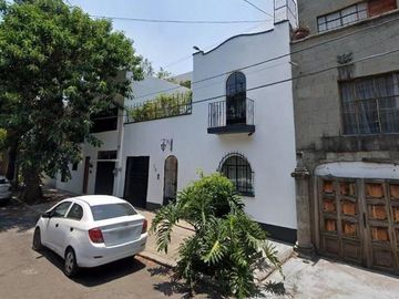 CASA EN REMATE BANCARIO UBICADA EN LA  HIPÓDROMO CONDESA, CUAUHTÉMOC