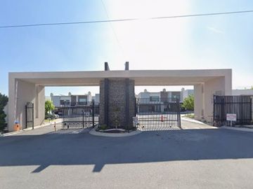 PINO MORO NO.129, REAL DEL SOL, SALTILLO, COAHUILA.  Bonita casa en venta, EXCELENTE OPORTUNIDAD de formar un patrimonio.