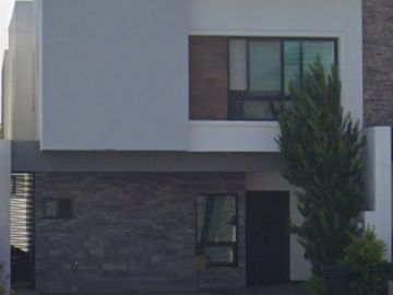 PINO MORO NO.129, REAL DEL SOL, SALTILLO, COAHUILA.  Bonita casa en venta, EXCELENTE OPORTUNIDAD de formar un patrimonio.