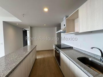 Departamento en venta con 2 Hab, 2 Baños en Constituyentes, Queretaro, Mexico.