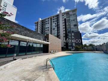 Departamento en venta con 2 Hab, 2 Baños en Constituyentes, Queretaro, Mexico.