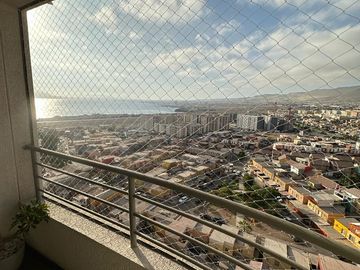 Vendo departamento con vista la mar,  en edificio Faro Norte