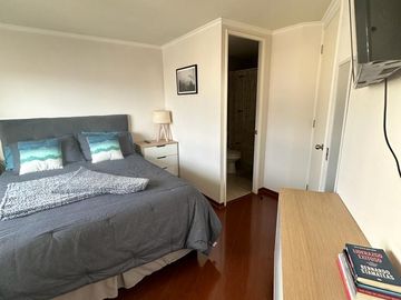Vendo departamento con vista la mar,  en edificio Faro Norte