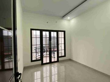 Disewakan Rumah mewah gaya eropa lokasi Di GDC depok