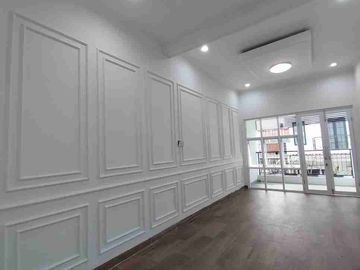 Rumah mewah modern di jagakarsa