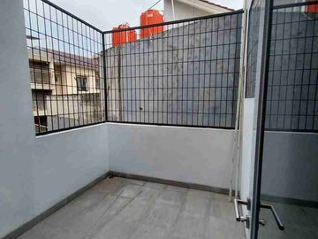 Rumah mewah modern di jagakarsa