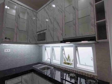 Rumah mewah modern di jagakarsa