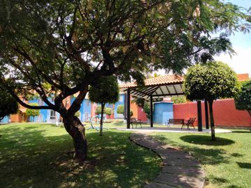 BONITA CASA EN RENTA