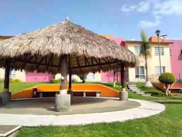 BONITA CASA EN RENTA