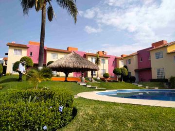 BONITA CASA EN RENTA