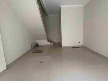 Disewakan Ruko 2,5 Lantai Dalam Komplek Ruko Grand Galaxy City. Kota Bekasi
