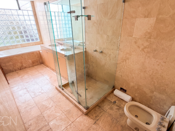 🏡 Casa en Venta en La Molina | 461 m² de Terreno | 3 Dormitorios | 2 Cocheras | US$690,000