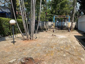 Sewa Rumah di Jalan Brawijaya, Kebayoran Baru Jakarta Selatan