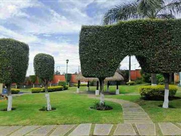 BONITA CASA EN VENTA LOMAS DE TZOMPANTLE