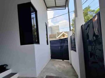 Rumah Modern Minimalis Pakal Benowo Surabaya