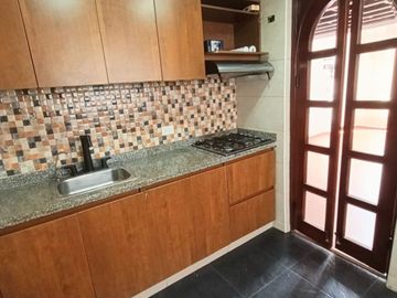 APARTAMENTO DUPLEX EN PAQUES DE MODELIA- EXCELENTE ESTADO