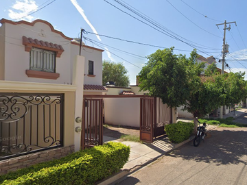 CDA. AJUSCO NO.503, CASA BLANCA, CDAD. OBREGON, SONORA. Bonita casa (LOCAL COMERCIAL, OFICINA) en venta, EXCELENTE OPORTUNIDAD de formar un patrimonio