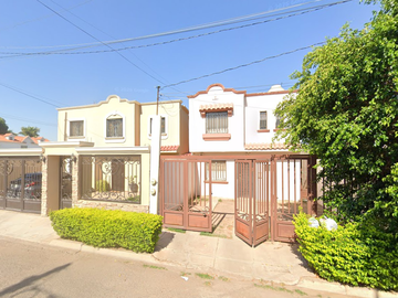 CDA. AJUSCO NO.503, CASA BLANCA, CDAD. OBREGON, SONORA. Bonita casa (LOCAL COMERCIAL, OFICINA) en venta, EXCELENTE OPORTUNIDAD de formar un patrimonio
