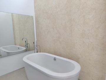 Casa en Renta en Aqua | Alberca Privada | Estudio | Residencia Moderna | $32,000