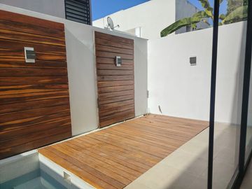 Casa en Renta en Aqua | Alberca Privada | Estudio | Residencia Moderna | $32,000