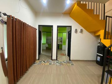 JUAL Kosan UI (10 KAMAR Dekat KAMPUS UI) Kost FURNISHED di Kukusan Beji Depok (STUDENTE)