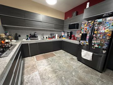 CASA CON LOCAL COMERCIAL EN VENTA EN LAS AMERICAS IRAPUTO, GTO.