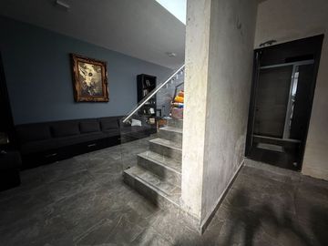 CASA CON LOCAL COMERCIAL EN VENTA EN LAS AMERICAS IRAPUTO, GTO.