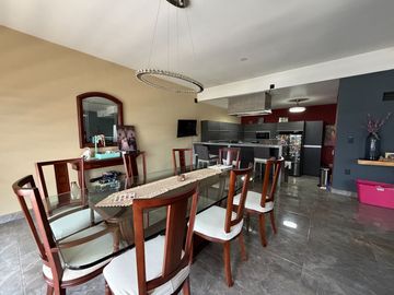 CASA CON LOCAL COMERCIAL EN VENTA EN LAS AMERICAS IRAPUTO, GTO.
