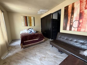 CASA CON LOCAL COMERCIAL EN VENTA EN LAS AMERICAS IRAPUTO, GTO.