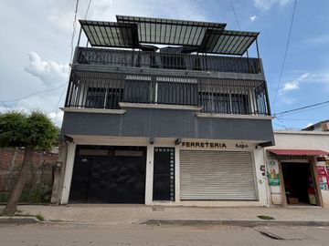 CASA CON LOCAL COMERCIAL EN VENTA EN LAS AMERICAS IRAPUTO, GTO.