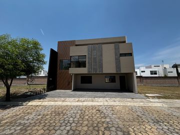 PARQUE DUBLIN - LOMAS 2