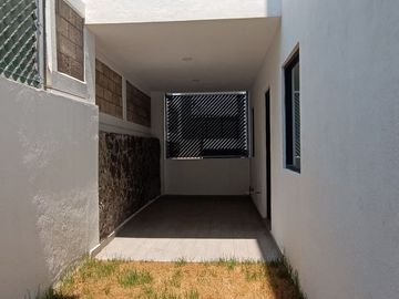 NUEVA Y MODERNA CASA EN VENTA EN TEPEPAN