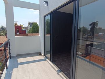 NUEVA Y MODERNA CASA EN VENTA EN TEPEPAN