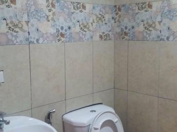 RFO Furnished 2BR with Balcony & Parking FOR LEASE / RENT at Seibu Tower BGC Taguig