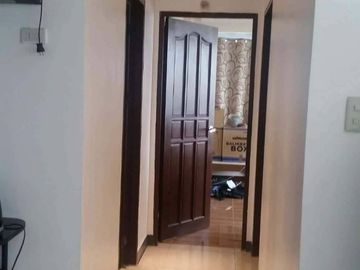 RFO Furnished 2BR with Balcony & Parking FOR LEASE / RENT at Seibu Tower BGC Taguig