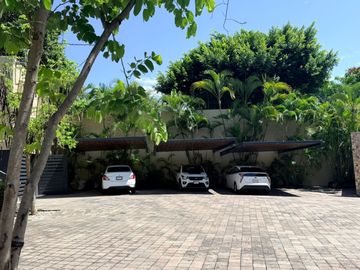 Majestuosa residencia única en el mercado